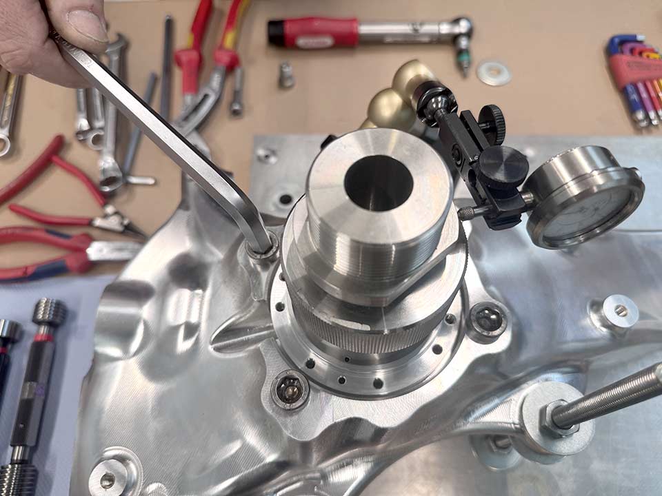 Assembly and fine adjustment of a mechanical precision component